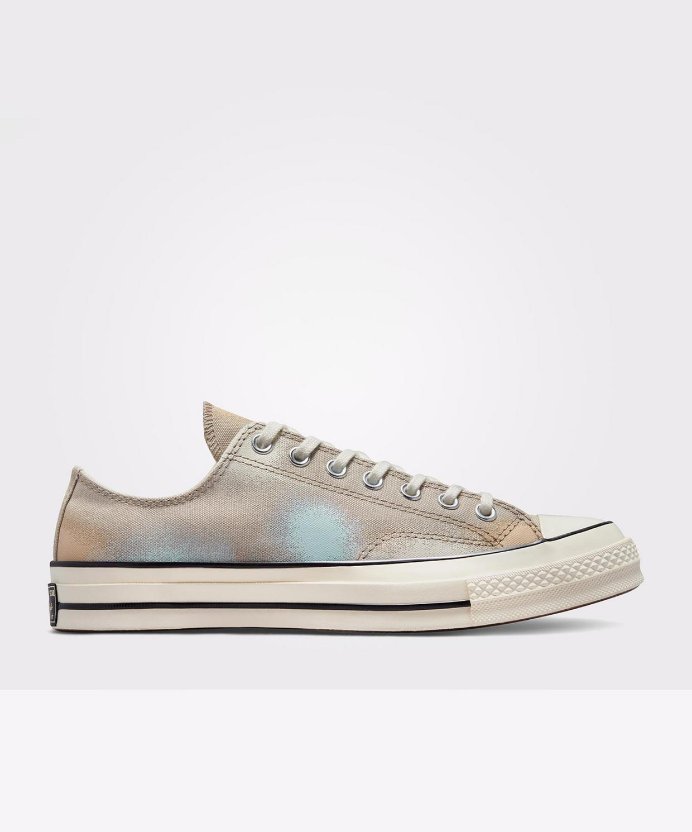 Resim Converse Chuck 70 Spray Paint